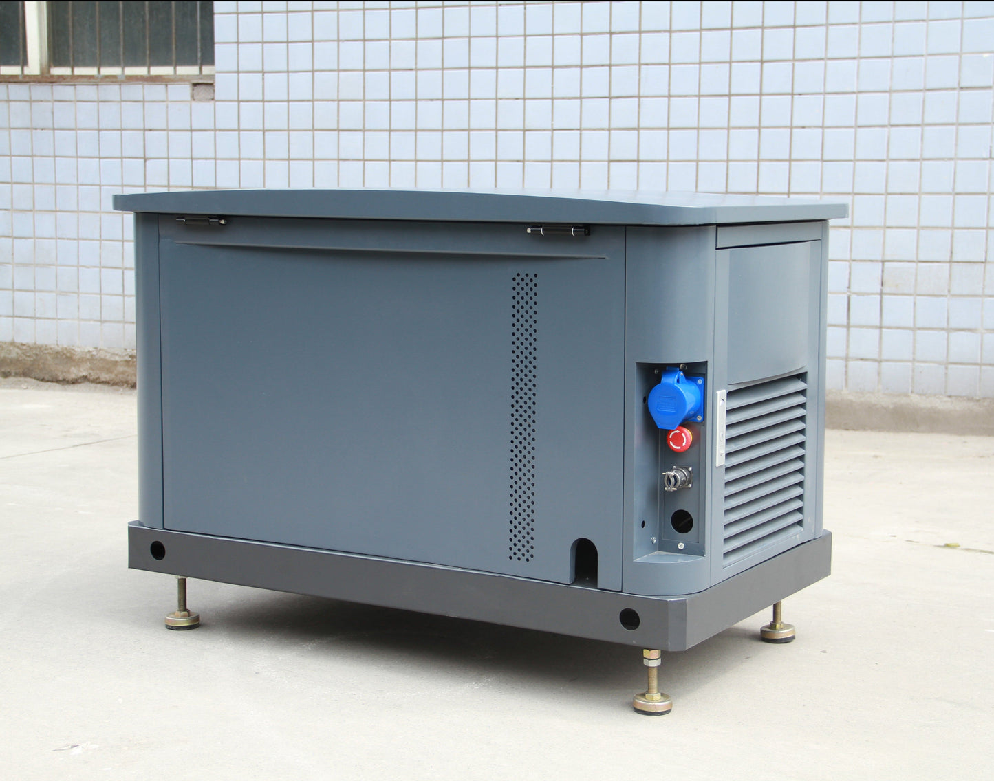 20 kW Natural Gas/Propane Generator (120/240V Single Phase 60Hz)